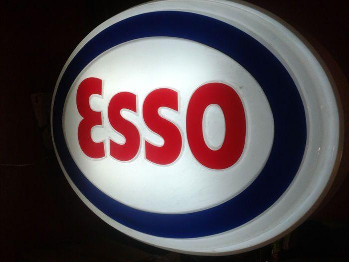 Esso Logo - Duble sided.Cult neon ESSO. ESSO Advertising. ESSO Logo