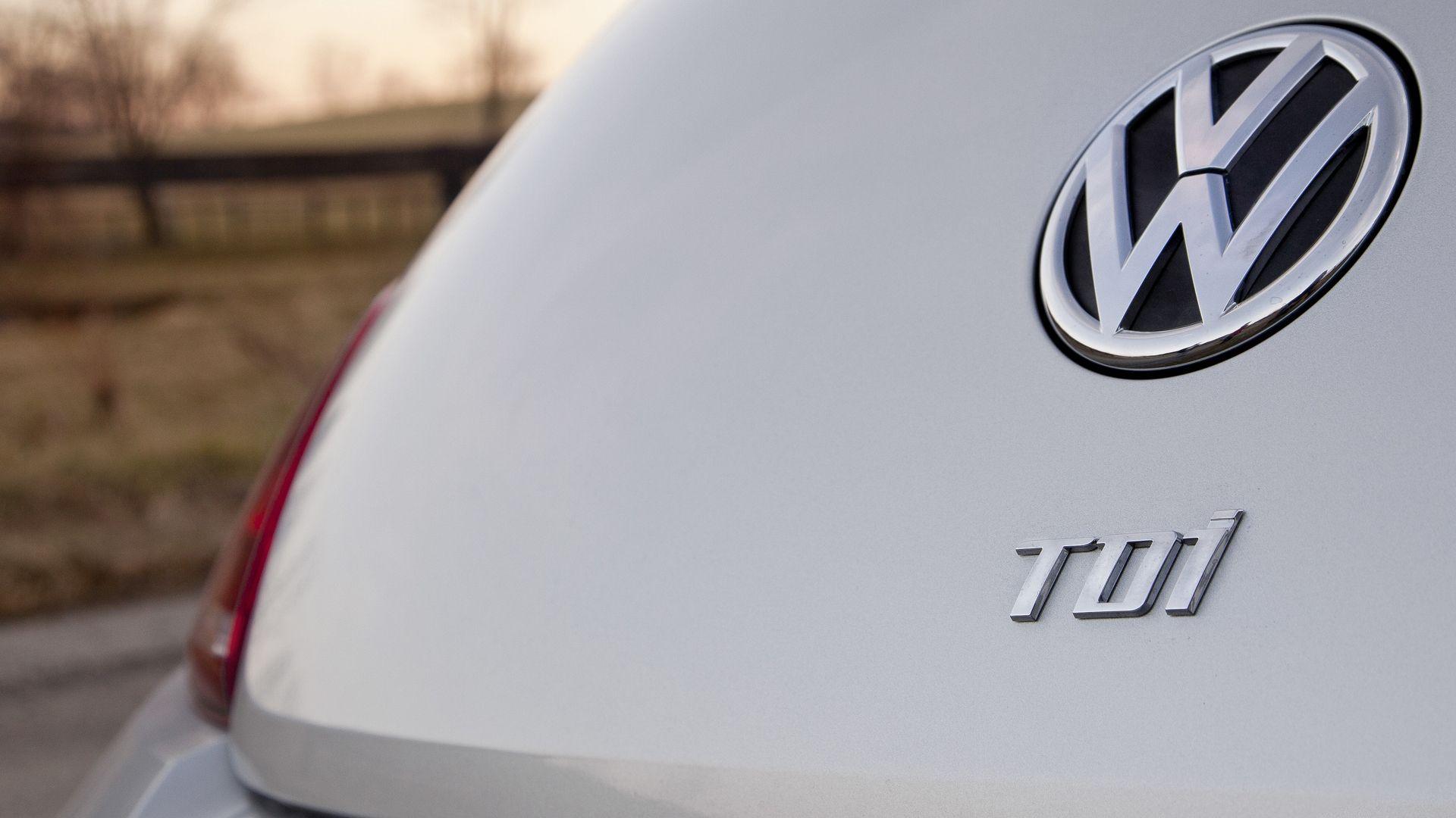 Volkswagen of America Logo - VW reaches “agreement in principle” to compensate U.S. dealers