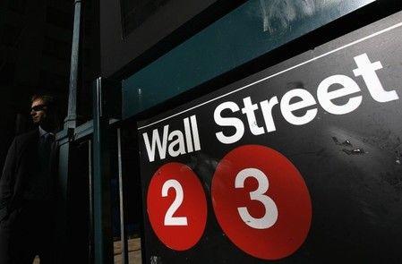 Upside Down Red Comma Logo - Debt Investors Embrace 'Upside Down' World After Fed Shift