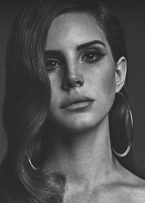 Lana Del Rey Black and White Logo - Lana Del Rey in Black and White – 20 photos – Morably | Lana Del Rey ...