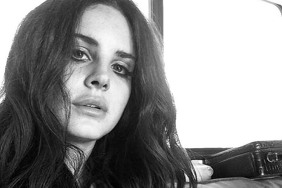 Lana Del Rey Black and White Logo - 19 Lana Del Rey Gifs That Accurately Sum Up Your Life