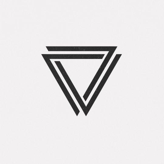 Black Triangle Logo - DAILY MINIMAL Triangle … | Le Tatau | Pinte…