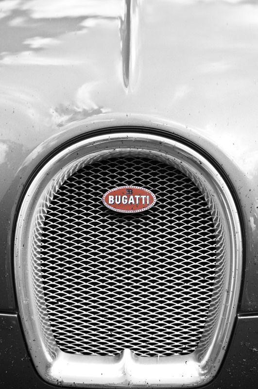 Bugatti Grill Logo - Bugatti Grill | Bugatti Veyron grill at LeMan24 | Simon Peart | Flickr