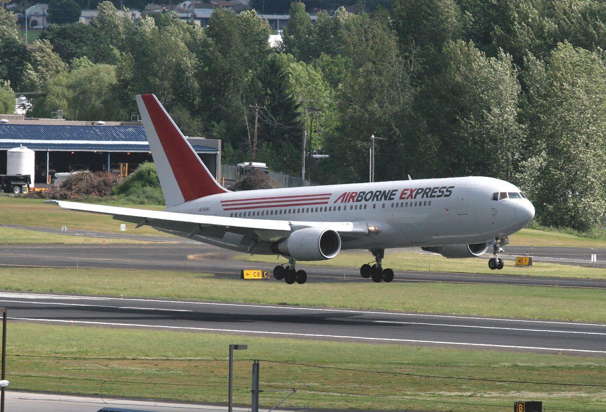 Airborne Express Logo - File:Airborne Express Boeing 767-200.jpg - Wikimedia Commons