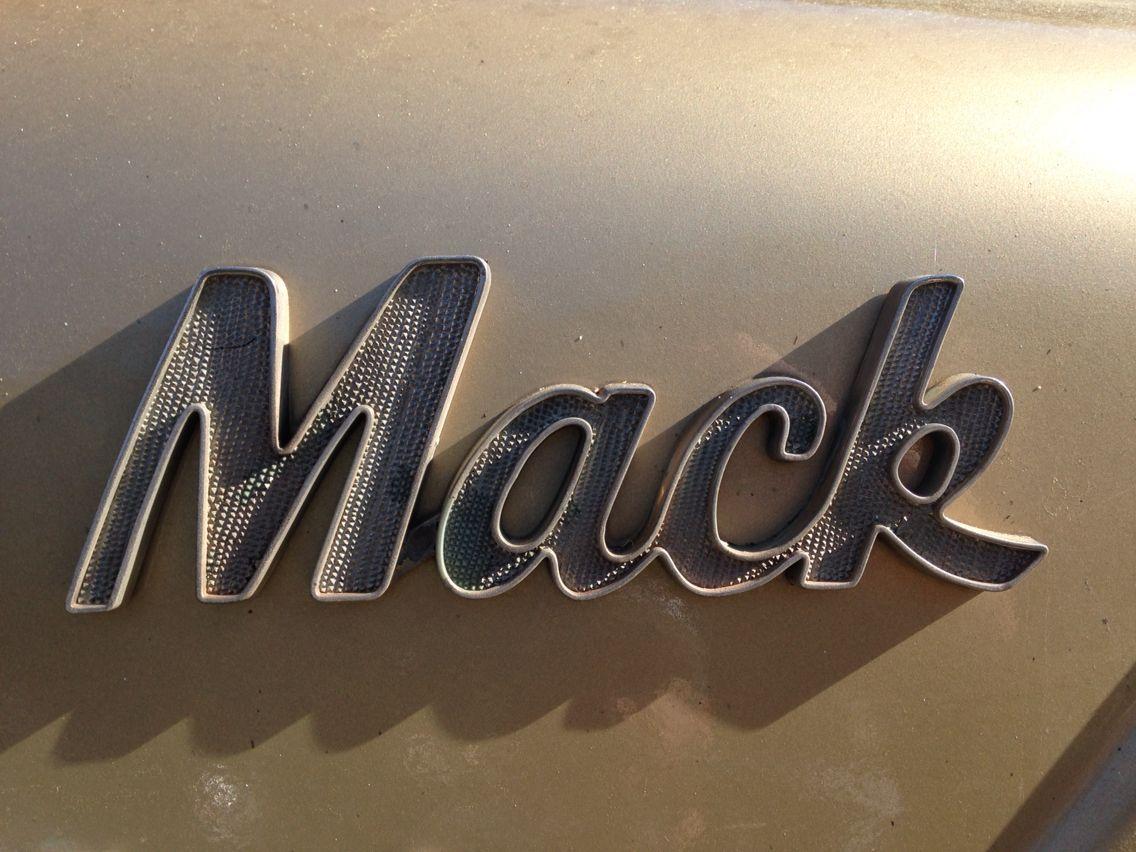 Old Mack Logo - Mack Truck Old school font. #font #mack #truck #bulldog #logo