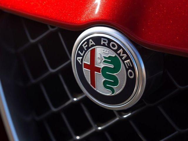 Alfa Romeo Car Logo - Alfa Romeo Logo, HD Png, Meaning, Information