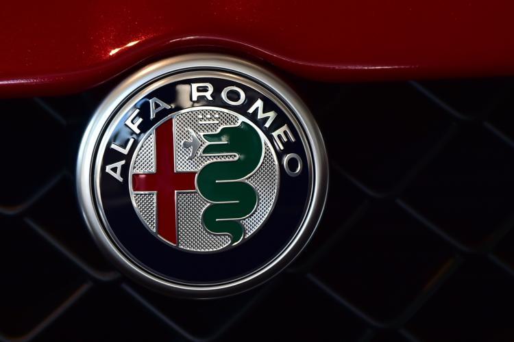 Alfa Romeo Car Logo - The truth behind Alfa Romeo's man-eating logo - NY Daily News