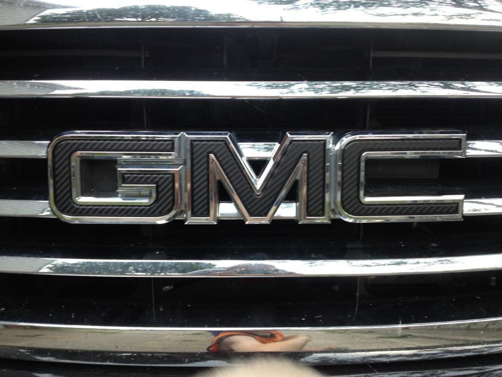 Carbon Fiber GMC Logo - Painting GMC logo - 1999-2013 Silverado & Sierra 1500 - GM-Trucks.com