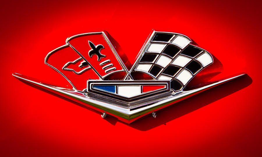 Chevy Vette Logo - Chevy Corvette Emblem Photograph