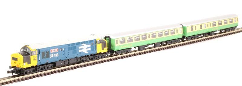 Blue and Green Train Logo - hattons.co.uk - Graham Farish 370-048 The Highlander Digital Train ...