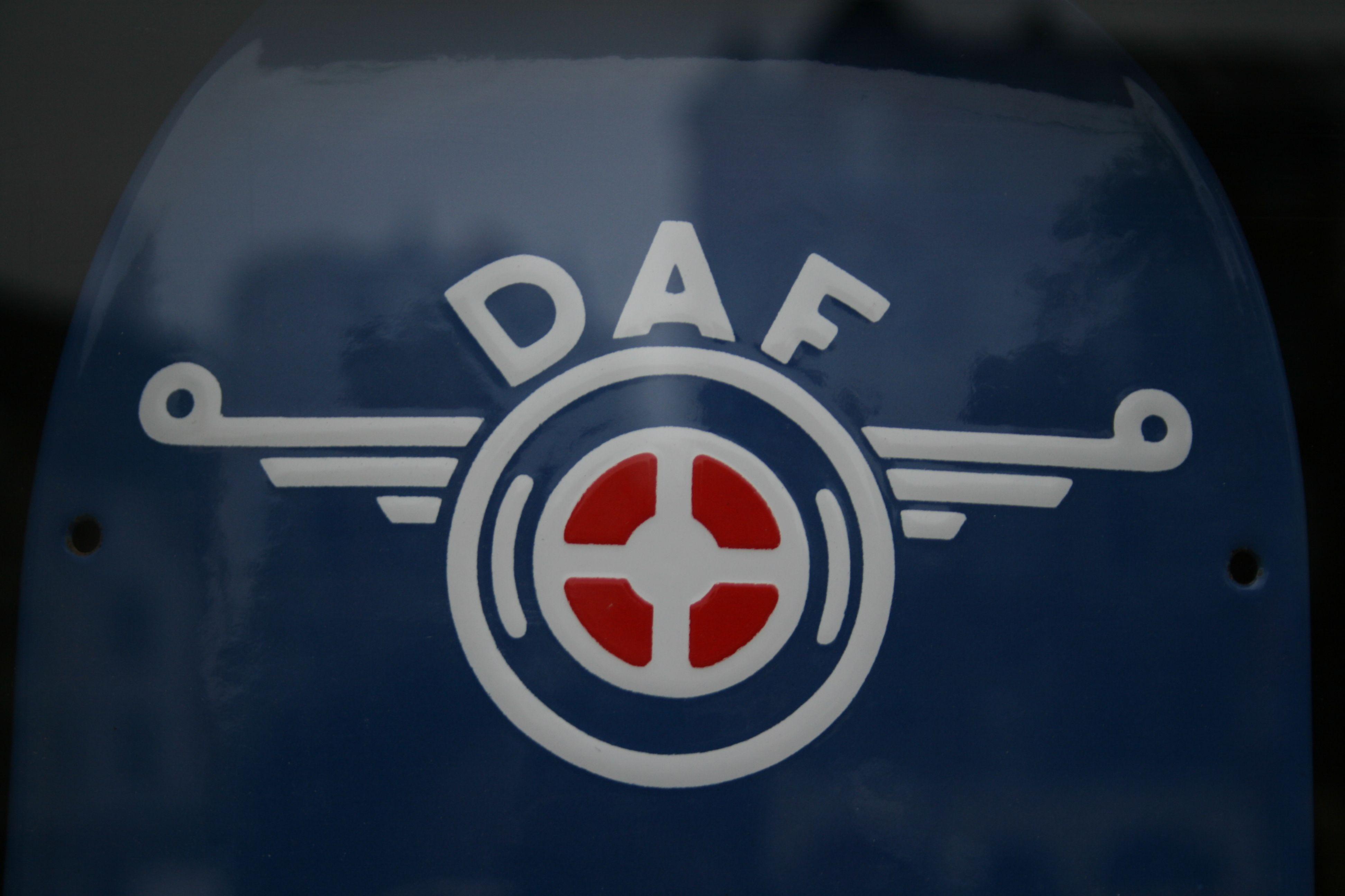 DAF Logo - DAF