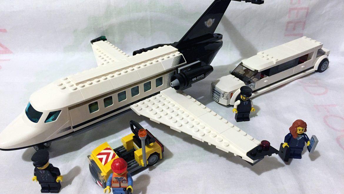 LEGO City Airlines Logo - Douglas DC3 Juguetes t Lego Lego truck y Cool lego