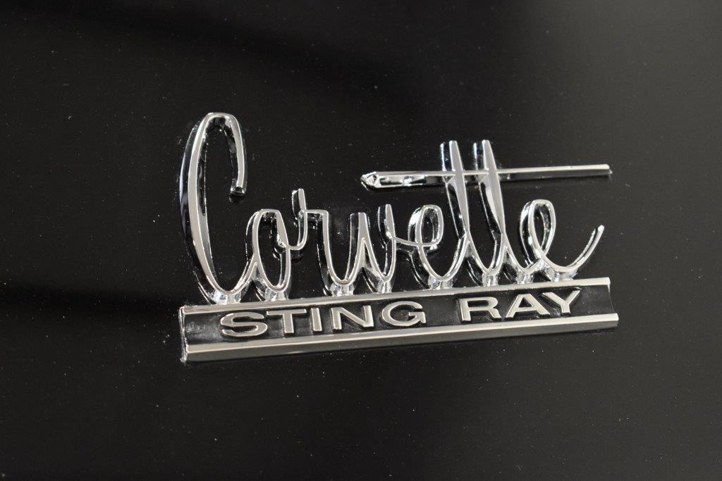 Chevrolet Corvette Stingray Logo - Chevrolet Corvette Stingray Auction Classic