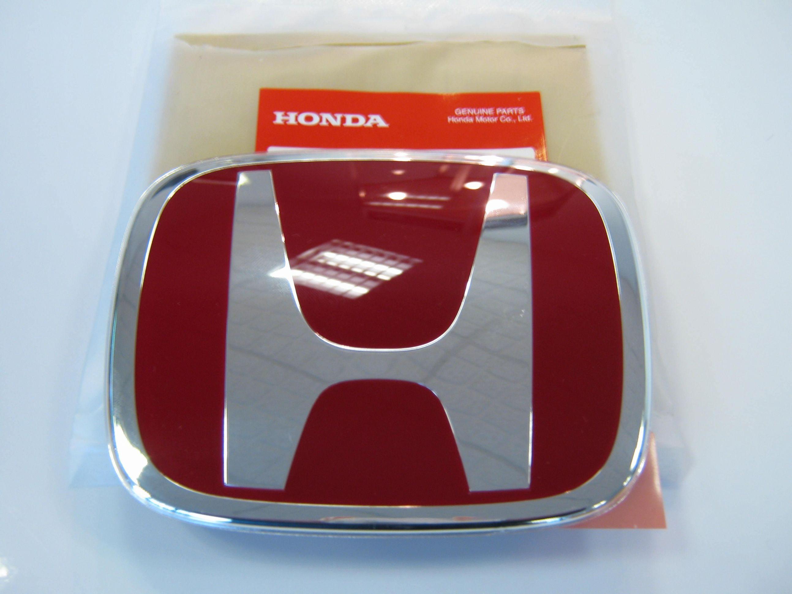 Red H in Circle Logo - Honda Civic FD2 Front H Red Badge 75700-SNW-003