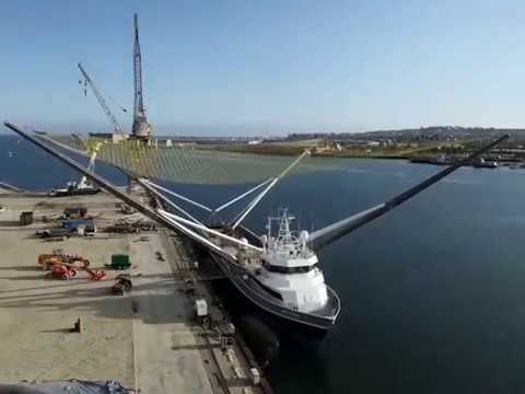 SpaceX Fairing Logo - Mr. Steven, SpaceX's fairing recovery vessel has been fitted with a ...