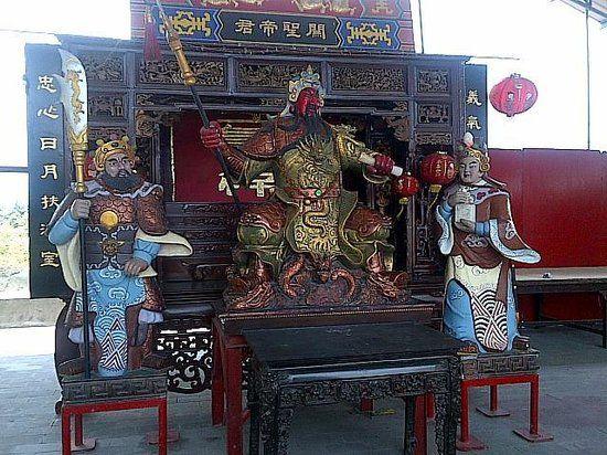 Red Face Statue Logo - Red face warrior statue - Picture of Sanggar Agung Temple, Surabaya ...