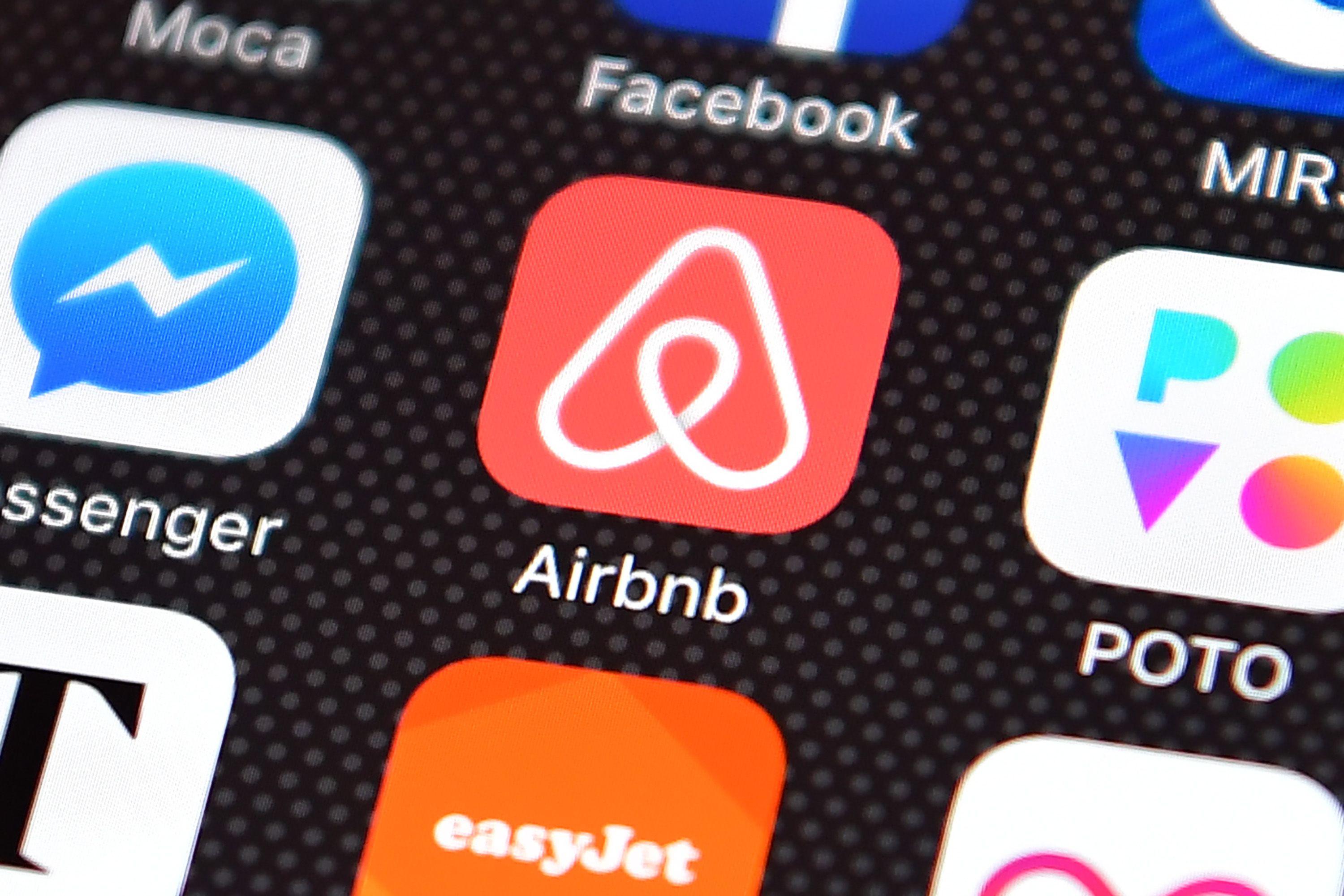 Airbnb App Logo - Renting an Airbnb Could Be Risky For Your Safety, Study Says