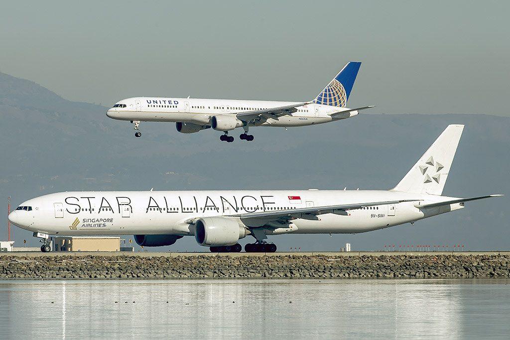 United Star Alliance Logo - 365 United Airlines Boeing 757 222 N562UA Landing Over