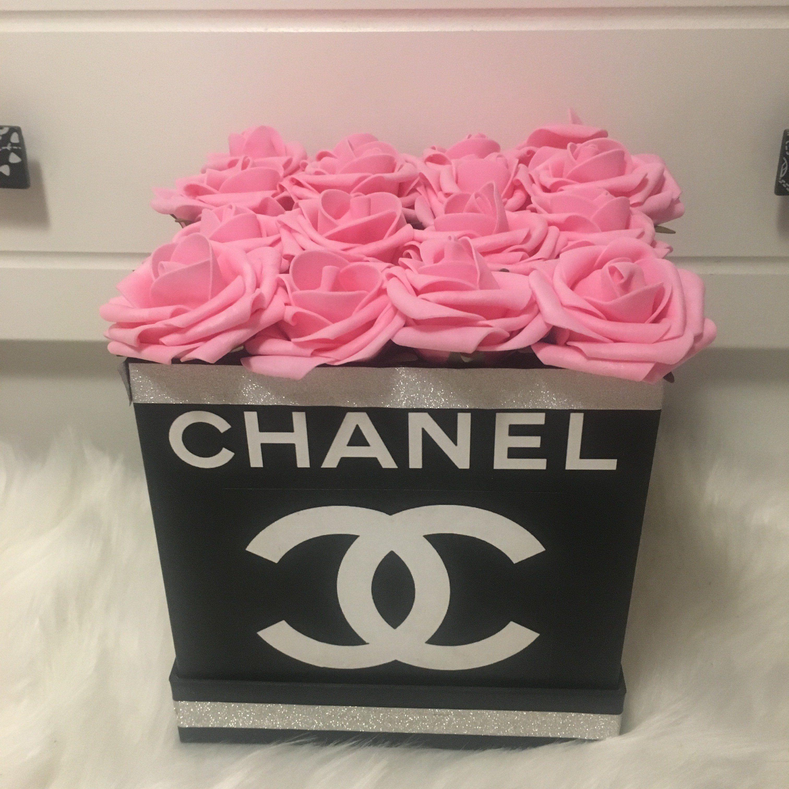 Pink Chanel Flower Logo - Maxi flower box Chanel Pink • Luxuryaccessory's shop • Tictail