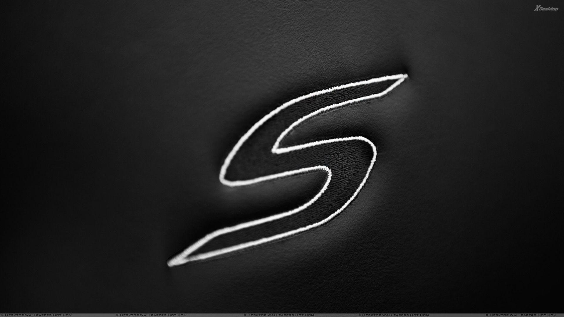 Black and White S Logo - Chrysler S LoGo And Black