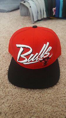 Bulls Cursive Logo - MITCHELL & NESS Chicago Bulls Snapback Hat Cursive Script Logo