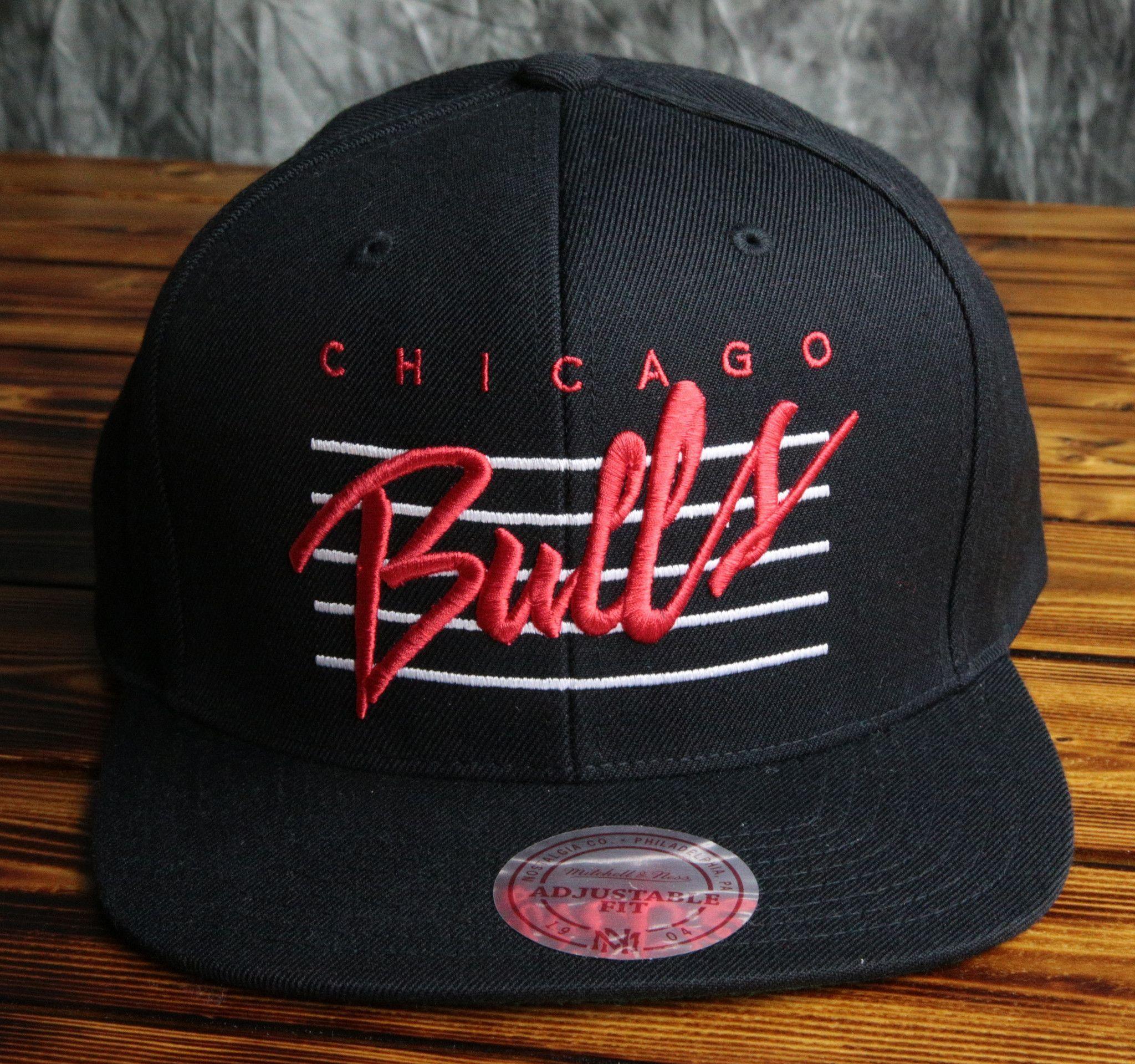 Bulls Cursive Logo - Chicago Bulls Mitchell & Ness Cursive Retro Script Snapback Hat ...