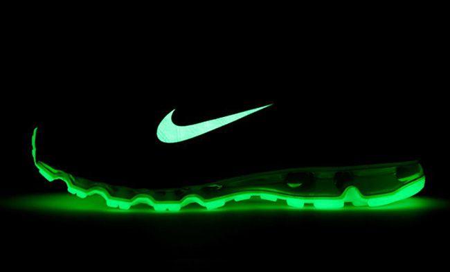 Glow in the Dark Nike Logo - Nike News Kicks: Sneaker Magazine