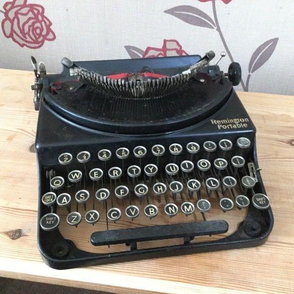 Vintage Remington Logo - Antique Remington 1920's Folding Keys Typewriter, only £69.00