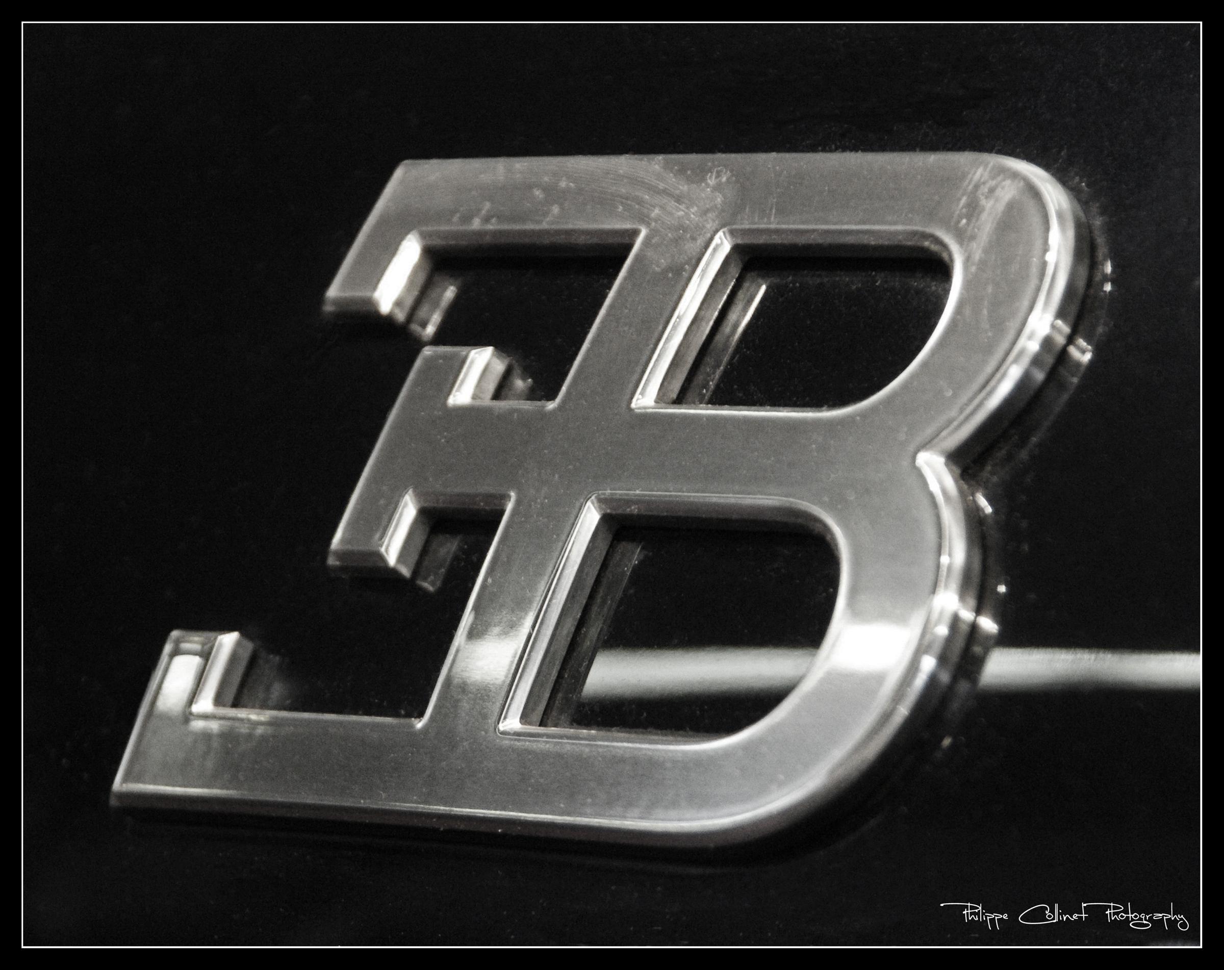 Blank Car Symbols Logo - Bugatti | 