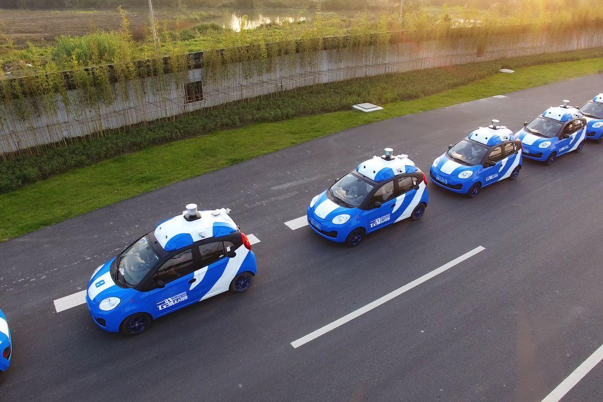 Self-Driving Apollo Logo - Baidu announces new open platform to help speed up the development ...