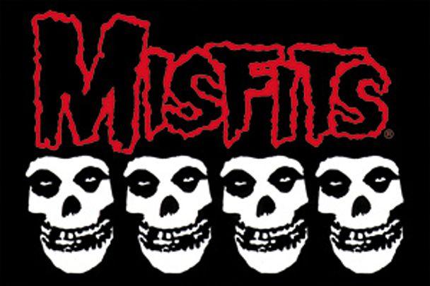 Misfits Logo - Misfits Logo and Skulls Pillowcase