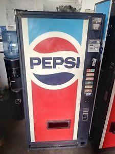 Pepsi Machine Logo - Pepsi Vending Machine. Giant Pepsi logo. Everything works. We have ...