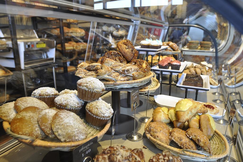 Paradise Bakery Logo - Paradise Bakery closes in downtown Phoenix, but Panera set to open ...