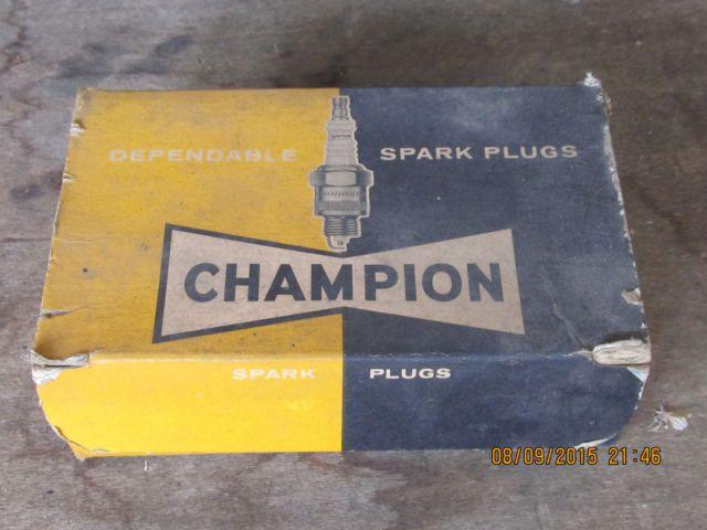 1950s Champion Spark Plug Logo - 4 Boxes of 10 Champion #rbl-7y Spark Plugs | eBay