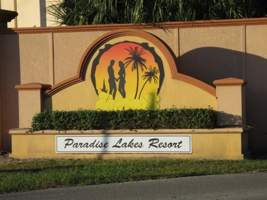 Paradise Lake Logo - Outside sign - Picture of Paradise Lakes Resort, Land O Lakes ...