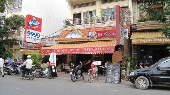 Boomerang Restaurant Logo - The Boomerang of Boomerang Bar & Restaurant, Phnom Penh