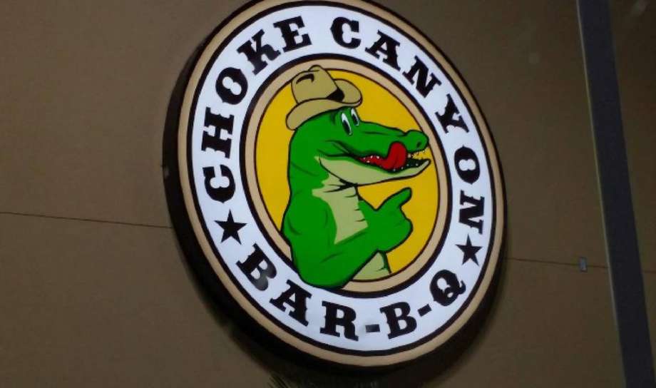 Gator in a Circle Logo - A beaver, a gator — what's the diff if you gotta go? - San Antonio ...