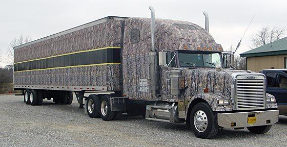 Camo Peterbilt Logo - Camom Oride Semi Truck. Picture Of Themed 18 Wheelers