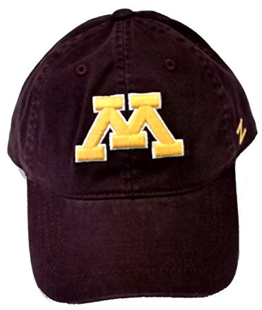 Minnesota M Logo - Amazon.com : Men's Scholarship 