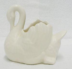 Red and White Swan Logo - RED WING POTTERY WHITE SWAN VASE NUMBER 259