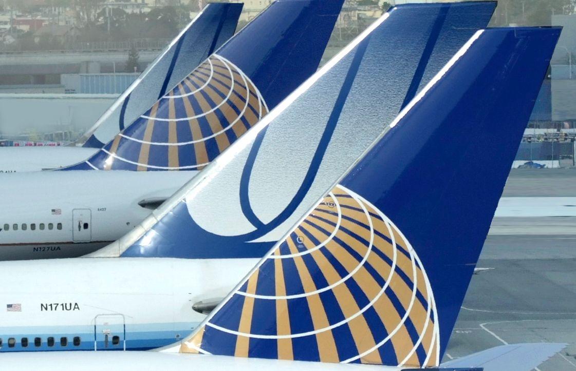 United Globe Logo - United Continental airliner
