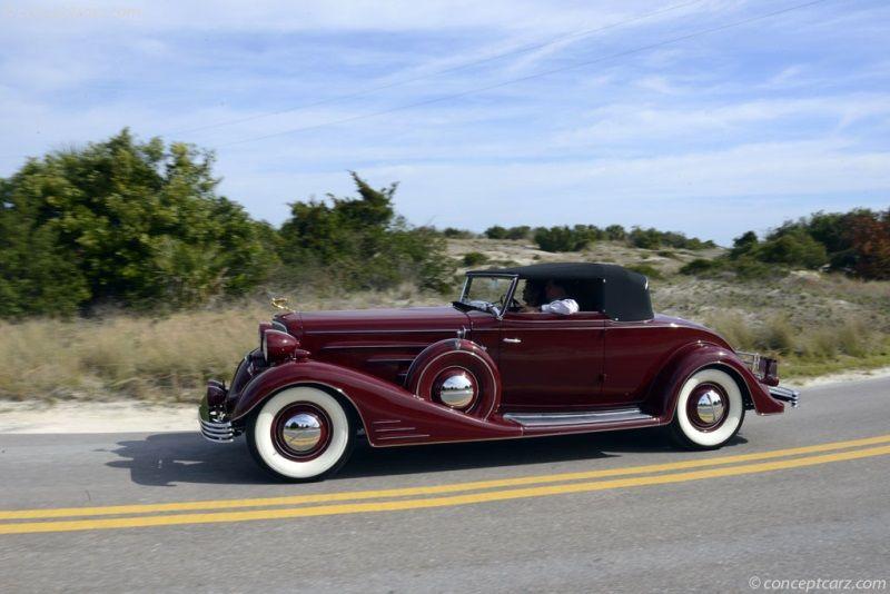 1933 Cadillac 452C Logo - 1933 Cadillac 452C V16 Image. Photo 11 of 182