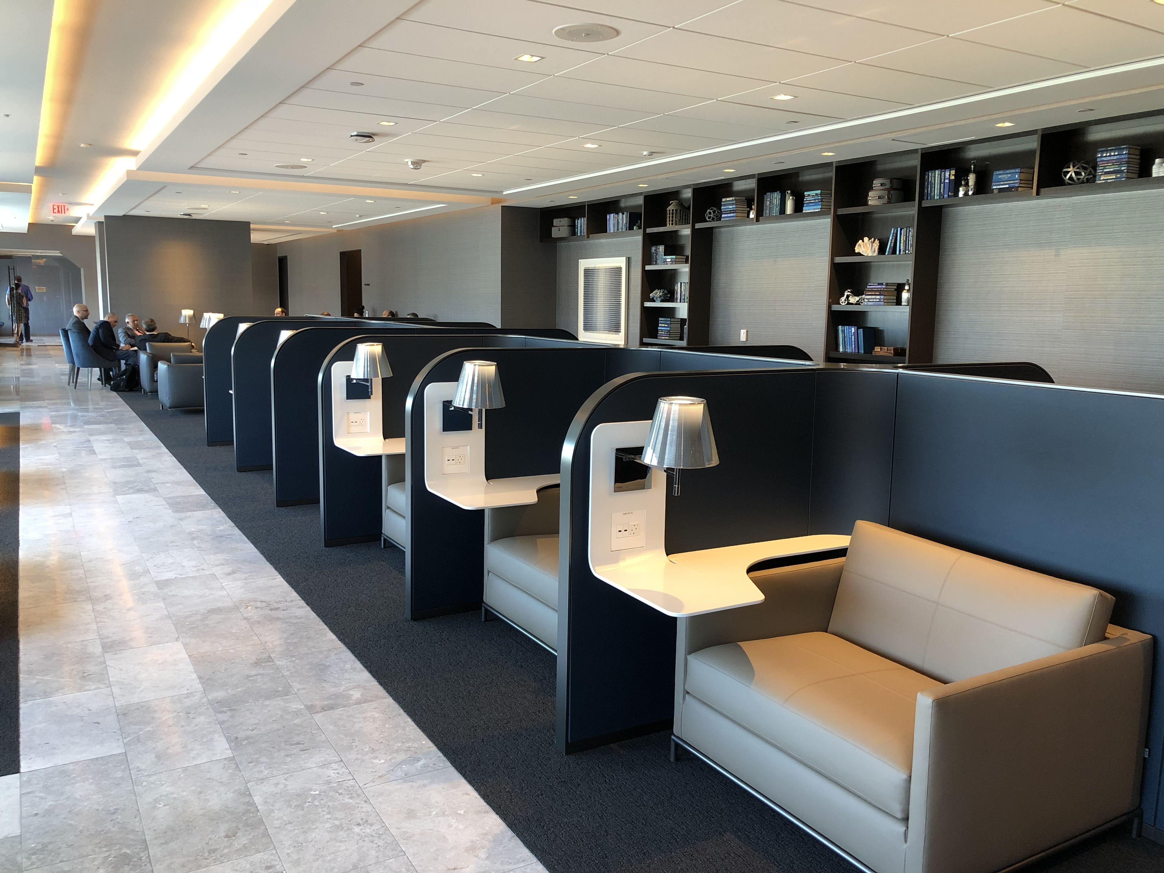 United Airlines Polaris Lounge Logo - Inside the Brand New United Polaris Lounge in San Francisco