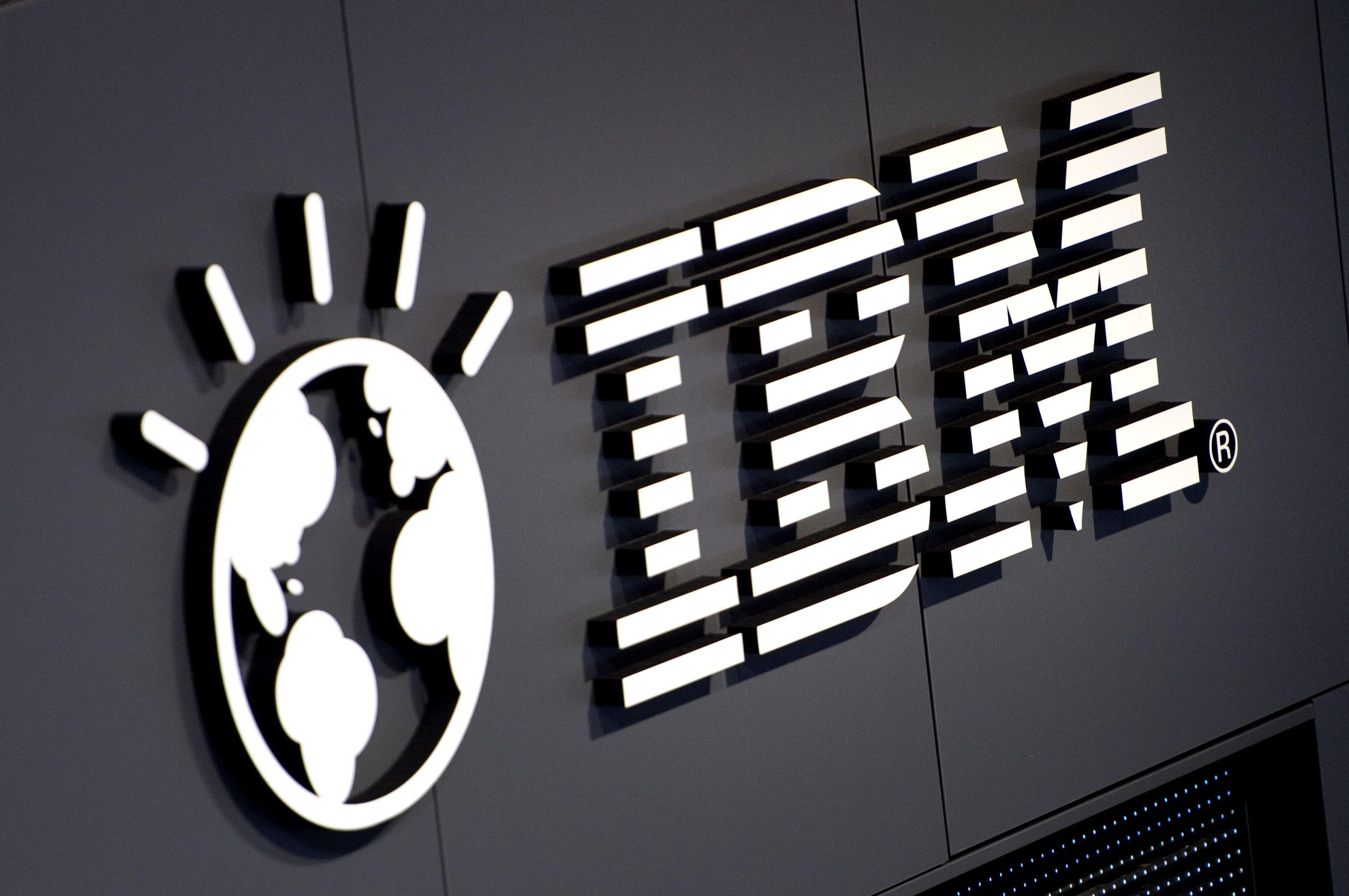 IBM Gray Logo - Cloud migration hurts IBM as sales drop for 11th straight quarter