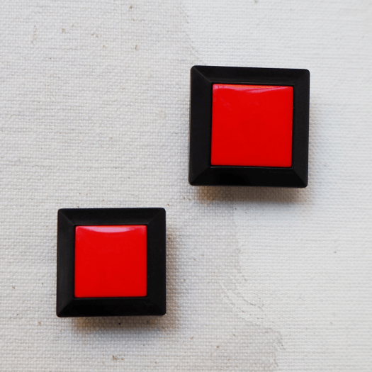Square Black with Red Rectangle Logo - Square Fashion Button Bicolor Black Red 20 22mm