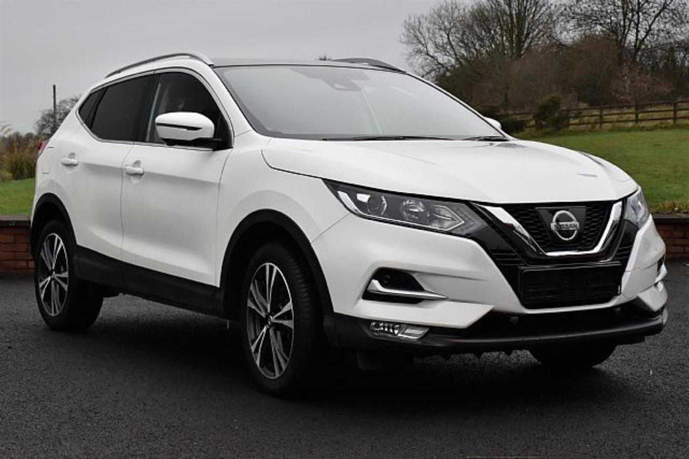 Sale Red N Logo - Nissan Qashqai │White│for Sale in Ballymena│Nissan Used Cars UK