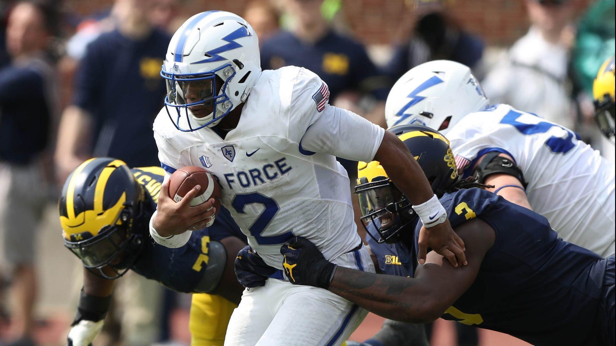 Air Force College Football Logo - Air Force is projected to be bowl eligible, No. 78 in 2018 preseason ...