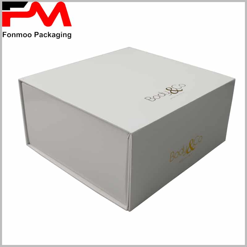 Cardboard Box Logo - Folded cardboard boxes packaging with bronzing logo