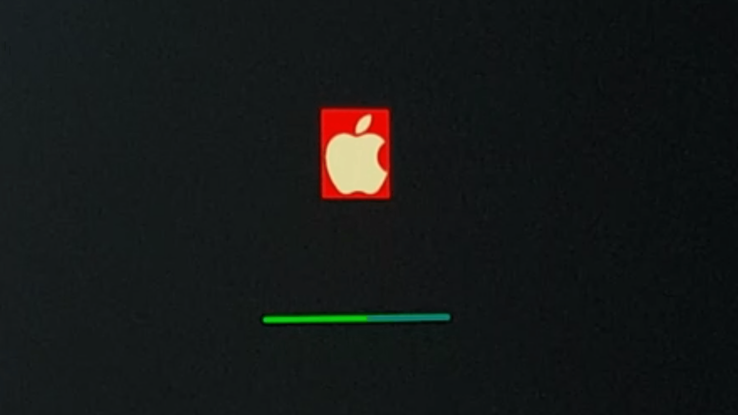 Red and Green Apple Logo - iMac 21.5