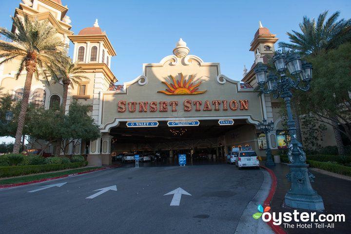 Sunset Station Casino Logo - Entrance at the Sunset Station Hotel and Casino